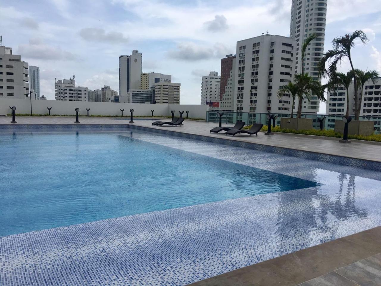 Luxuriuso Apartament Cartagena Екстер'єр фото